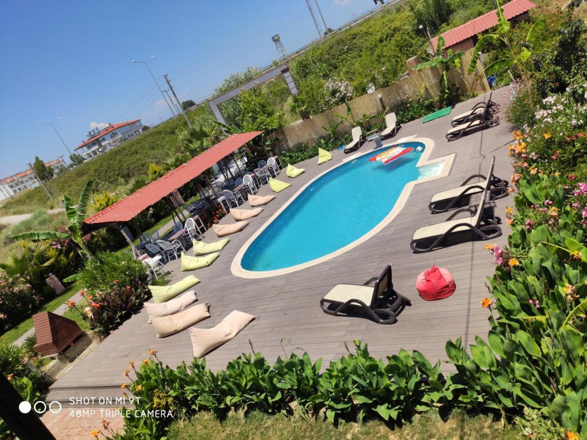 Nostalgia World Otel Kizilot Exterior photo